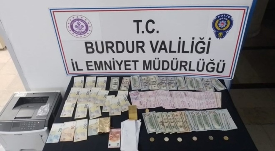 Park halindeki araçtan milyonluk hırsızlık! Tutuklandı