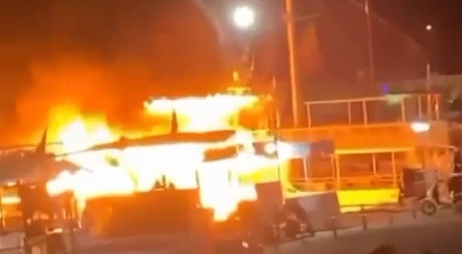 Tekne yangını! Kaptan yanarak can verdi