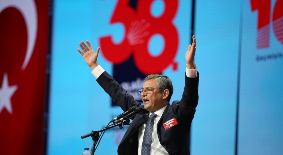 CHP'nin 8. Genel Başkanı Özgür Özel oldu!