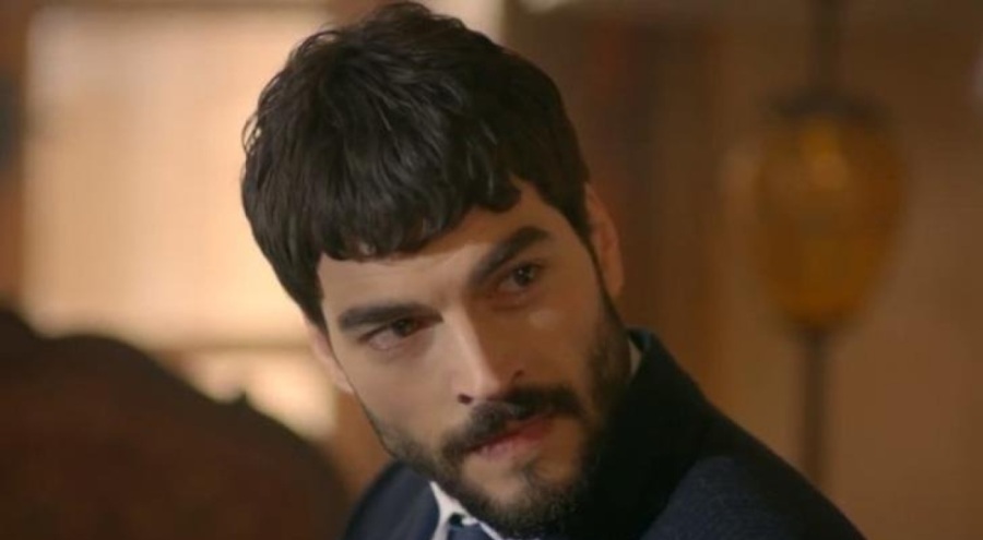 Akın Akınözü'nün yeni partneri belli oldu! Yıldız isimle başrolde olacak