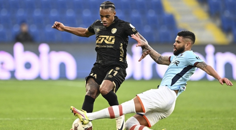 Başakşehir ile Ankaragücü'nün gol düellosu berabere bitti!