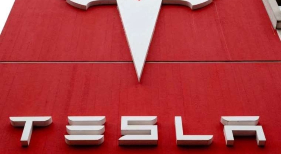 Tesla'dan maaşlara dev zam!