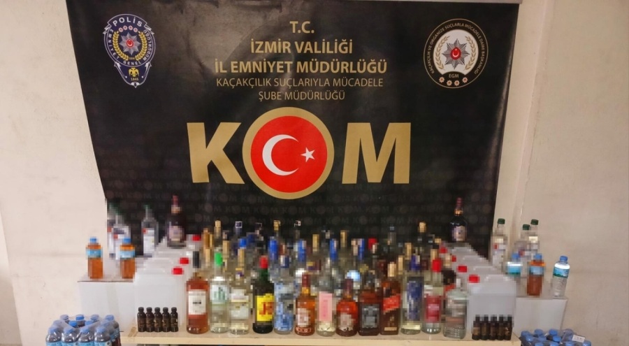 İzmir'de gümrük kaçağı dolgu, botoks ürünü ile alkol ele geçti