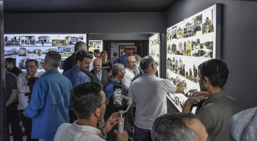Karacabey'de Tarihi Fotoğraf Galerisi açıldı