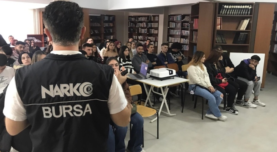 Bursa'da narkotik polisi 8 bin 973 vatandaşı bilgilendirdi