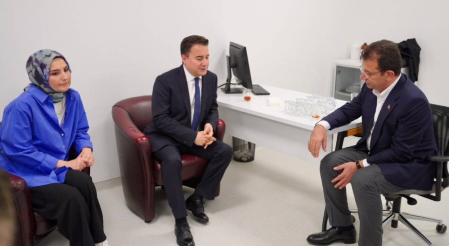 İmamoğlu'ndan babasını kaybeden Babacan'a taziye ziyareti