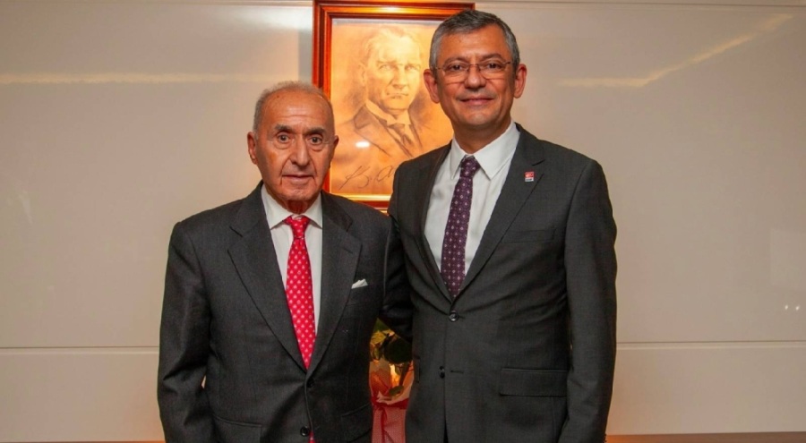 Eski CHP Genel Başkanı Çetin'den CHP Genel Başkanı Özel'e ziyaret!