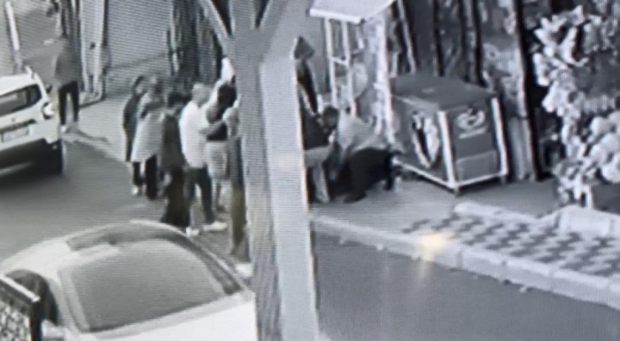 Akrabalar arasında bıçaklı kavga!