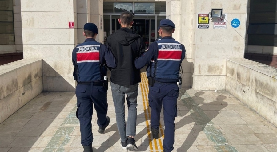 Sahte MİT'çi jandarmadan kaçamadı