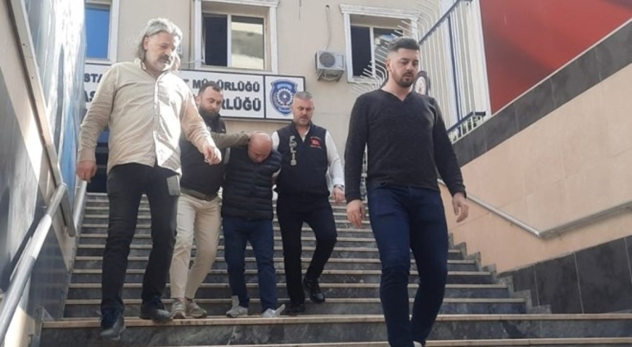 Kartal'da nalbur çalışanına kurşun yağdırdı