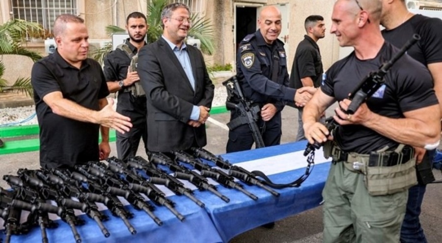 İsrail'de sivilleri silahlandırma kampanyası!