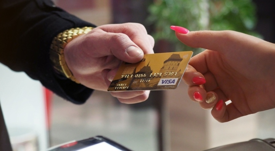 Kredi ve kredi kartı kullanımı fazlalaştı, bankaların kârları arttı