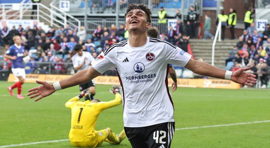 Can Uzun, performansıyla beğeni topluyor