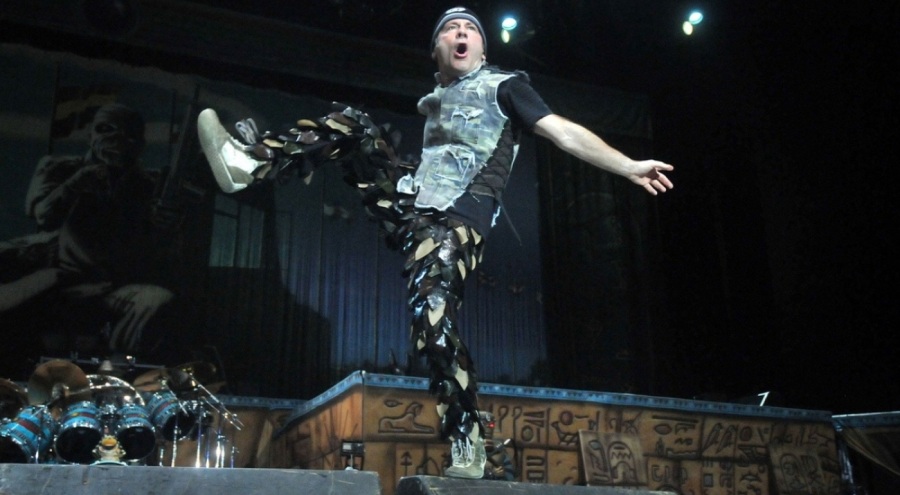 Iron Maiden'ın solisti Bruce Dickinson, Türkiye'ye geliyor