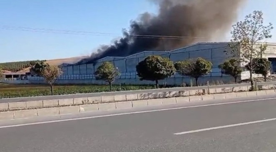 8 saat süren tekstil fabrika yangınında, 3 bin ton pamuk kül oldu