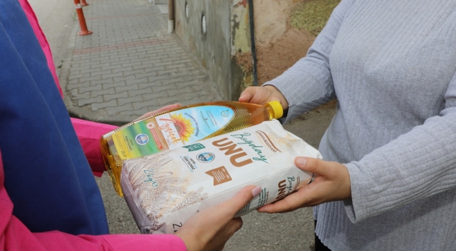 Bursa Mudanya'da üretilen buğday unları ihtiyaç sahiplerine dağıtılıyor