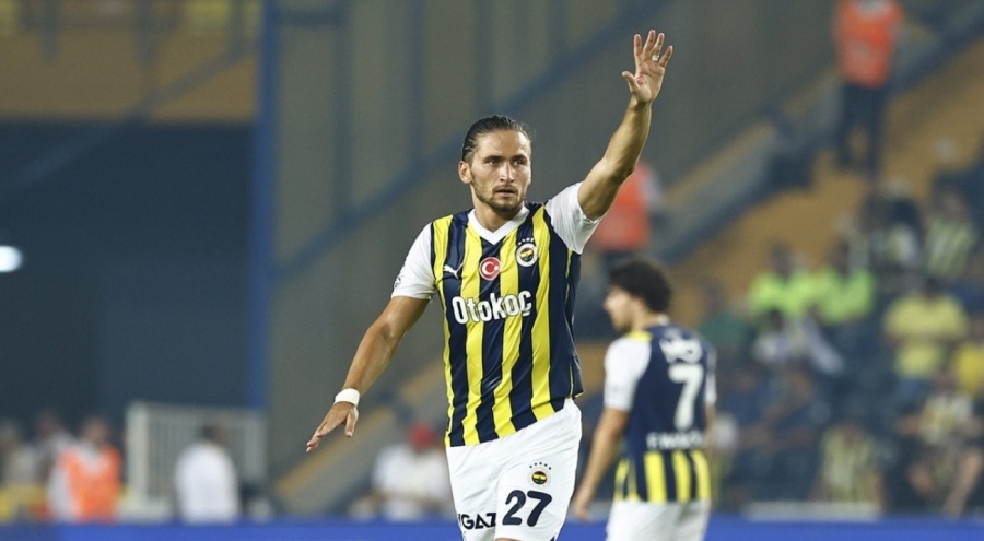 Fenerbahçe futbolcusu Crespo: Kim oynarsa oynasın elinden geleni yapacak!