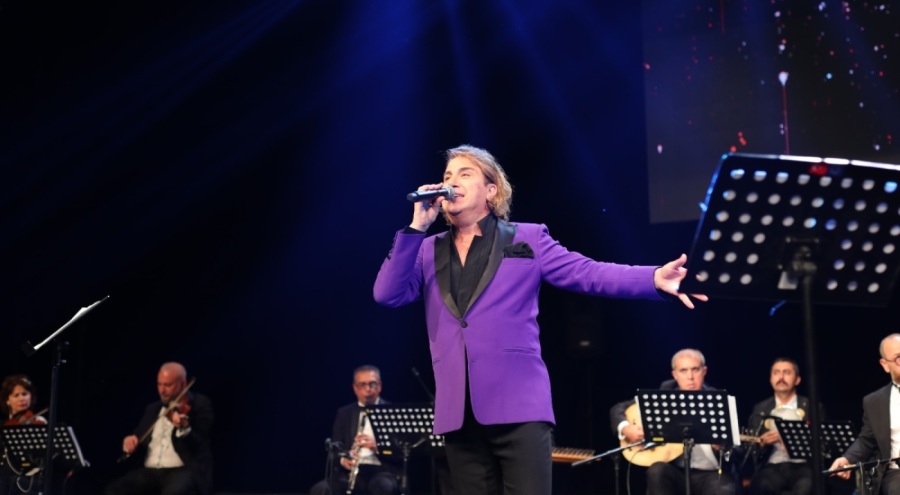 Bursa'da Gökhan Sezen'le Sanat Müziği Gecesi
