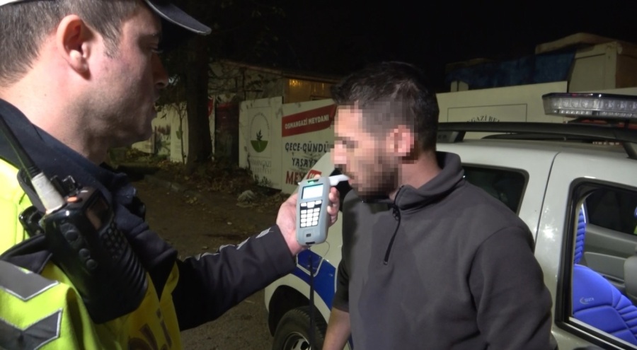 Bursa'da alkollü sürücü ekiplere yakalandı! Bahaneler peş peşe geldi
