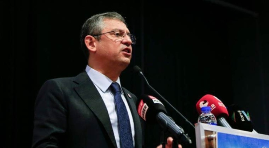 CHP lideri Özgür Özel, TBMM Başkanı Kurtulmuş ile görüştü