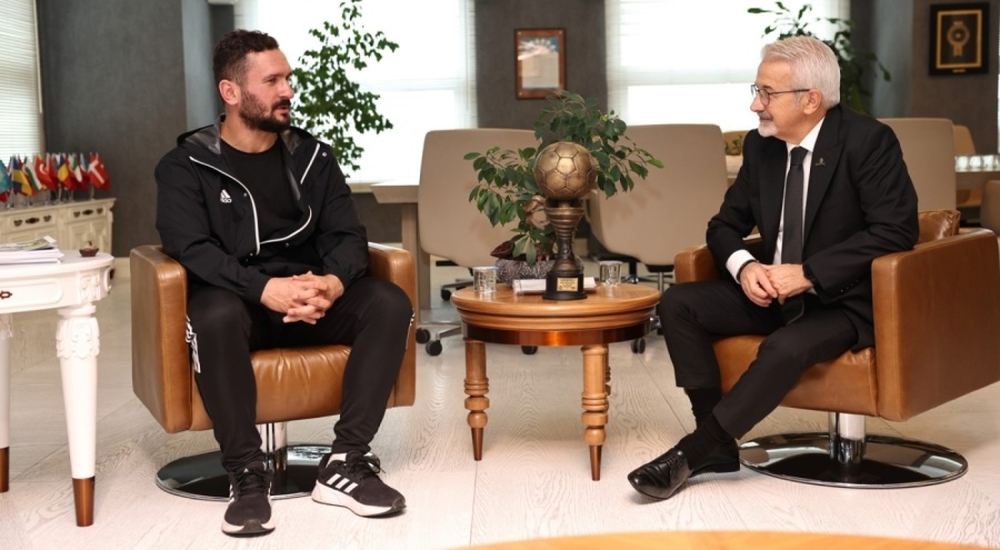 Nilüferli sporcular Başkan Erdem'i ziyaret etti