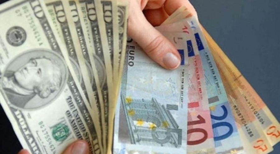 Dolar ve euroda tarihi zirve