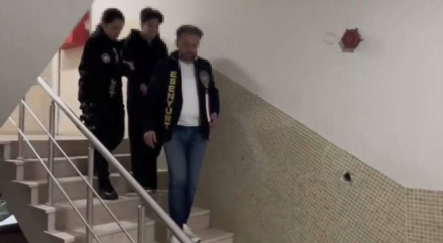 İstanbul'da kan donduran olay! Bebeğini poşete koyup sokağa attı