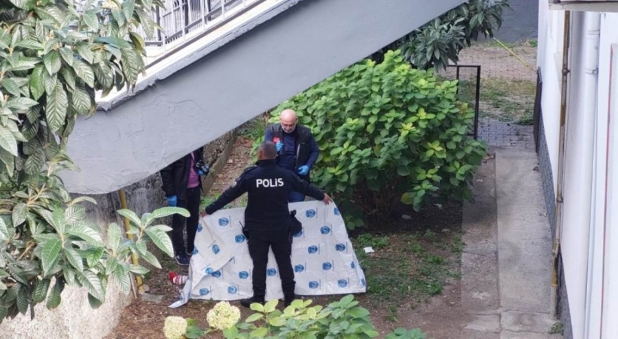 Şüpheli ölüm: Yaşlı kadın 7. kattan düştü!