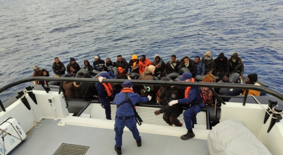 Fethiye'de 45 kaçak göçmen kurtarıldı