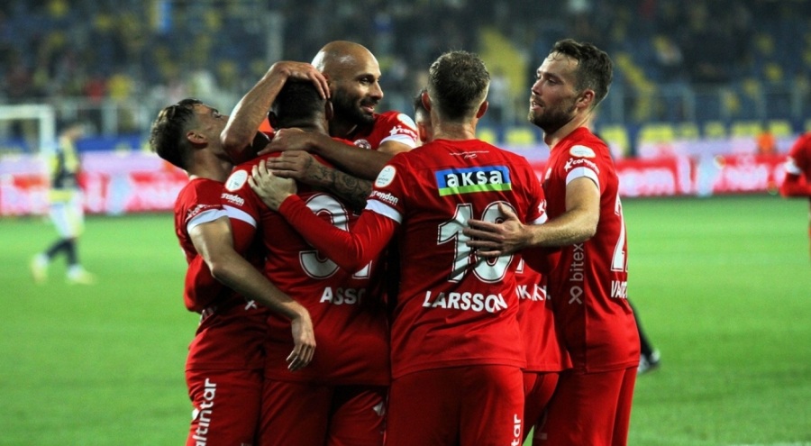 Antalyaspor, Ankaragücü'nü farklı mağlup etti