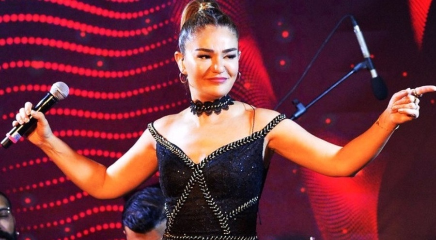 Ünlü şarkıcı Derya Bedavacı'ya silahlı saldırı düzenlendi