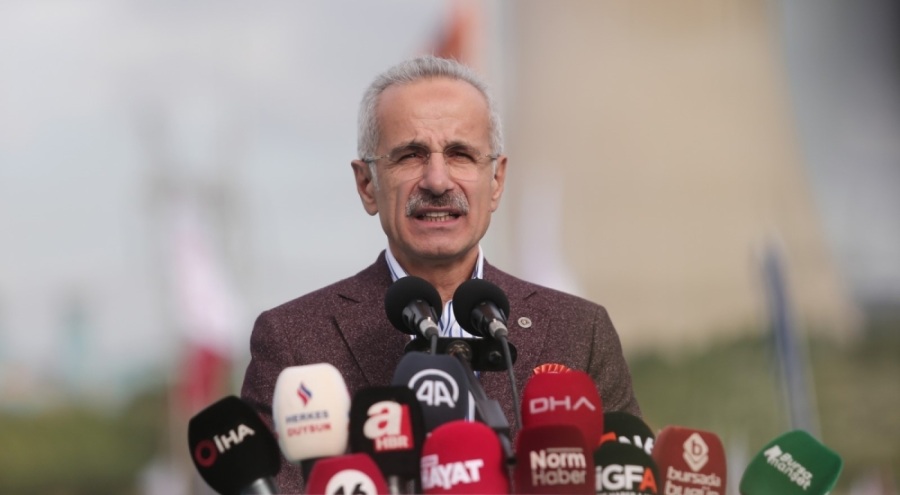 Bakan Uraloğlu: Bursa'nın ulaşım ve iletişim altyapısına yaklaşık 111 milyar 622 milyon lira harcadık