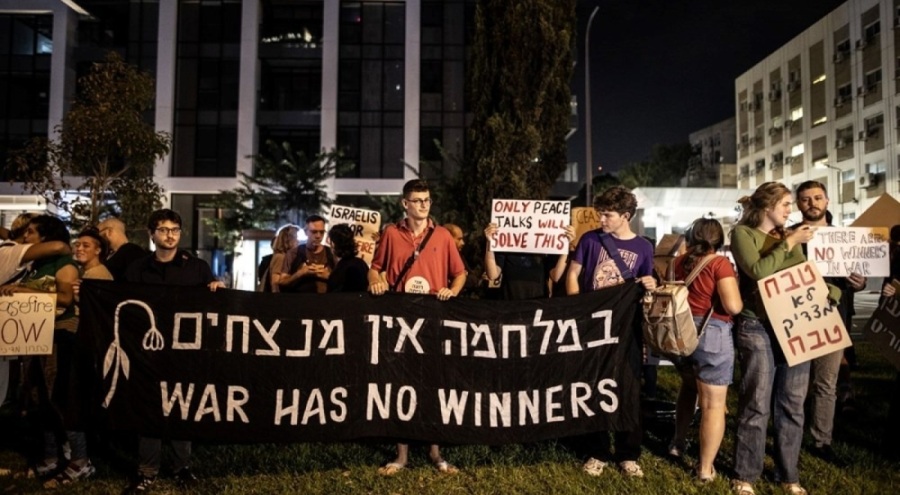 Gazze'de ateşkes isteyen İsrailliler gösteri yaptı