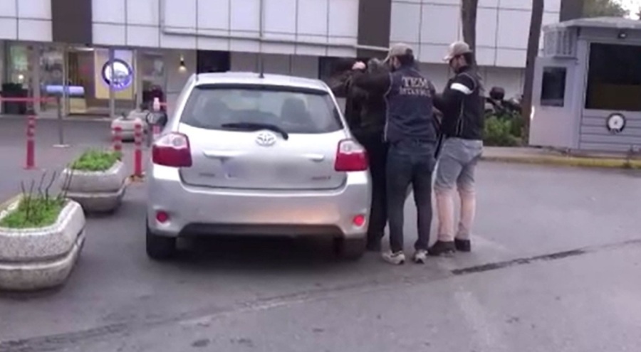 İstanbul'da DEAŞ'a baskın! Patlayıcı ile birlikte yakalandı