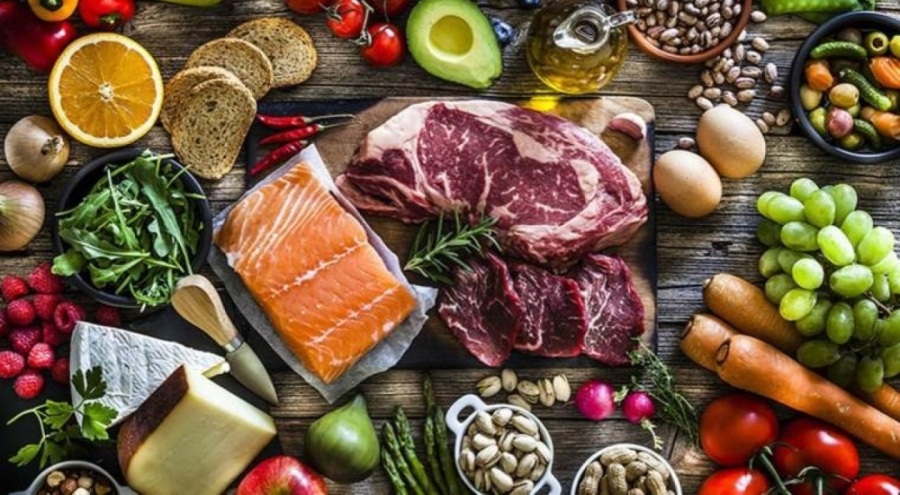 Uzmanlardan uyarı: Kanser tedavisi için mucizevi bir besin yok