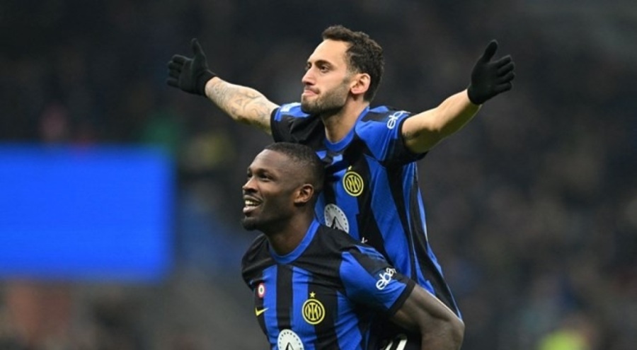 Hakan Çalhanoğlu'ndan rekor