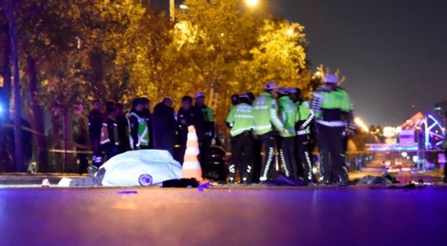 5 kişinin hayatını kaybettiği katliam gibi kazada 89 metrelik fren izi detayı