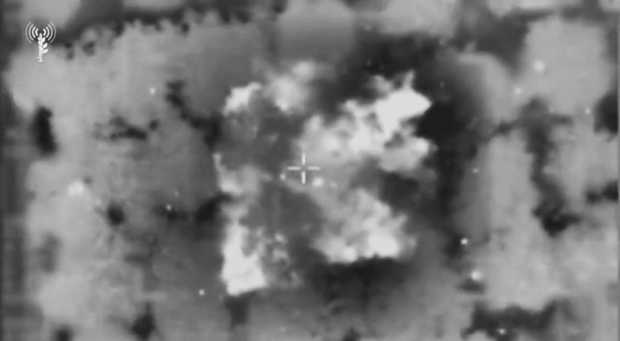 İsrail, Lübnan'ı vurdu