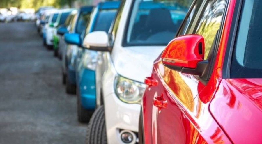 İkinci el otomobil piyasasında fiyatlar düşüyor