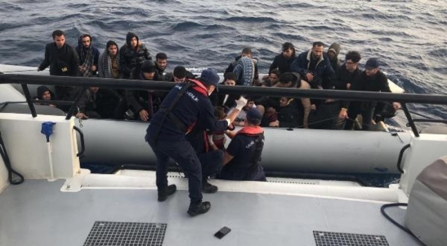 35 kaçak göçmen yakalandı, 29 kaçak göçmen kurtarıldı
