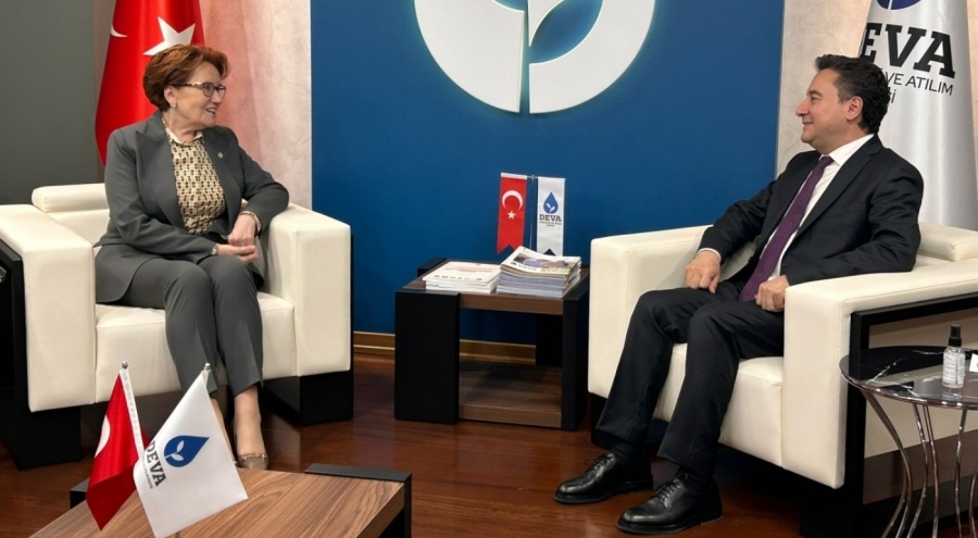 Meral Akşener'den Ali Babacan'a taziye ziyareti