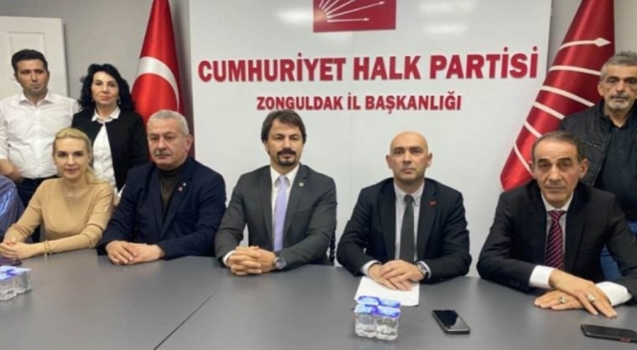MHP'nin eski il başkanı CHP'ye katıldı: 'Atatürk'ün partisine geçtim'