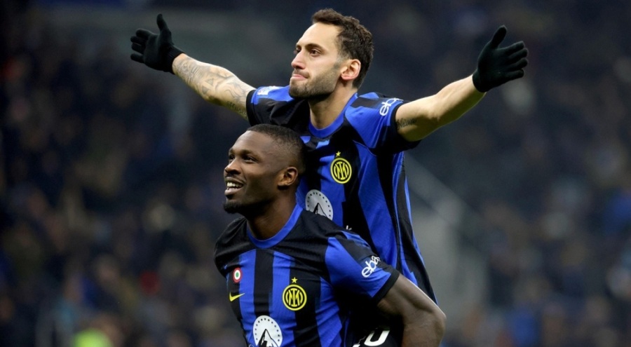 Hakan Çalhanoğlu Serie A tarihine geçti