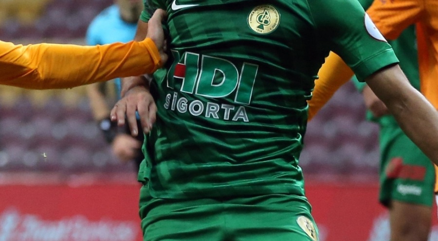 3. Lig maçında skandal iddia: Tribüne silah sokuldu!