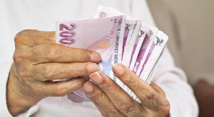 Emekli Sandığı ve Bağ-Kur emeklilerinin ikramiyeleri bugün hesaplarda