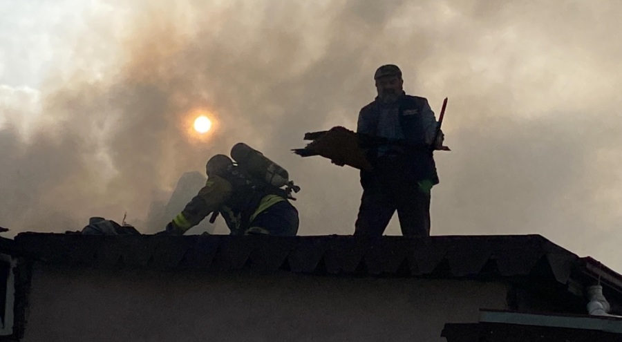 Doğalgaz sobası evi ateşe verdi