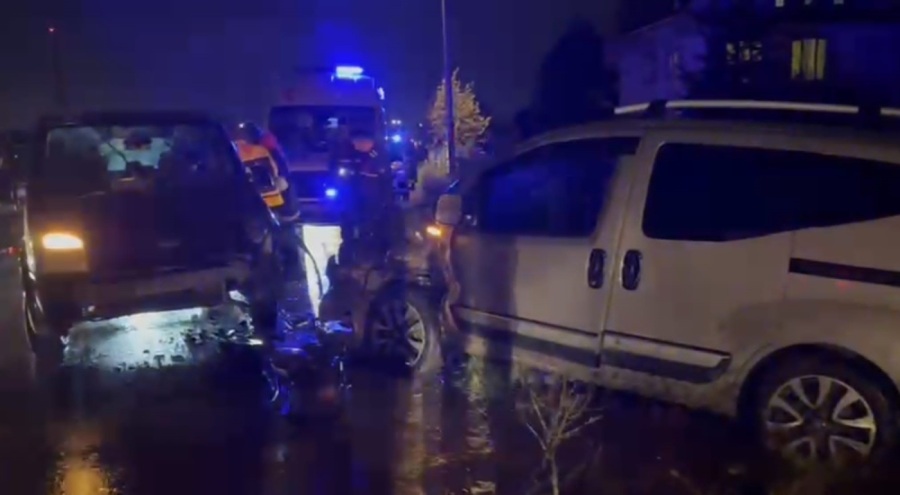 Bursa'da kafa kafaya çarpıştılar! Çok sayıda yaralı