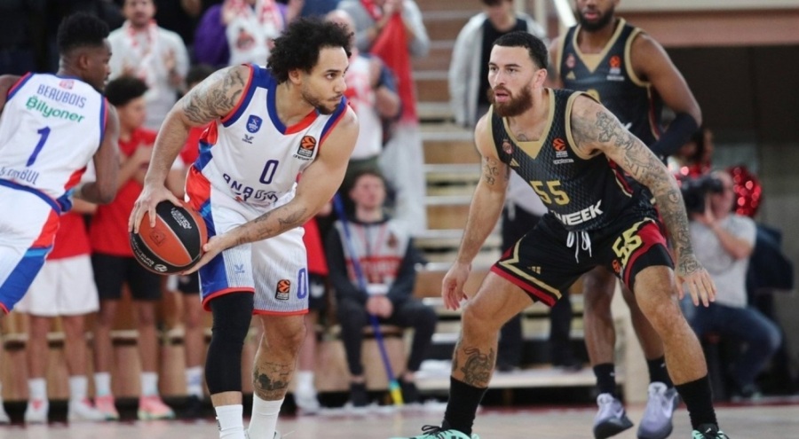 Anadolu Efes, Monaco'yu 89-82 yendi