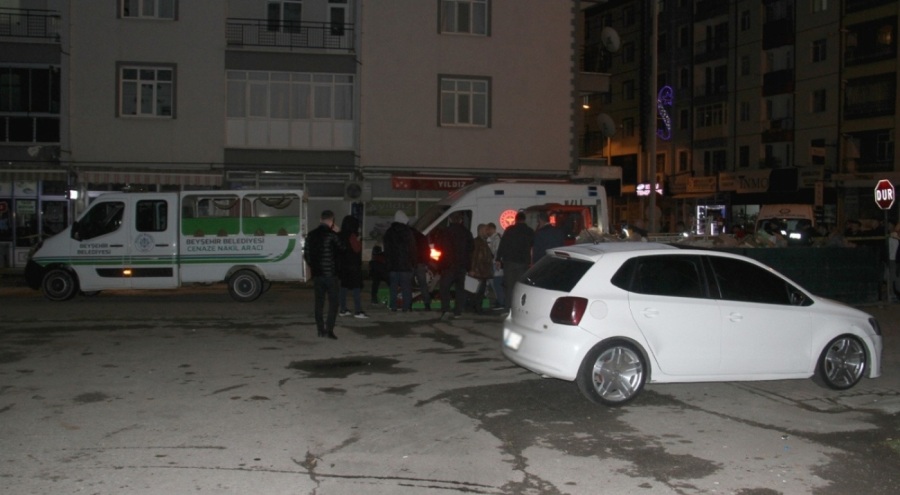 Konya'da park halindeki aracın içinde ölü bulundu