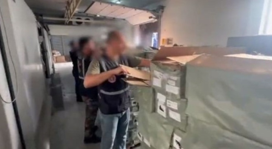 Bakan duyurdu: Mersin Limanı'ndaki operasyonda binlerce elektronik sigara ele geçirildi